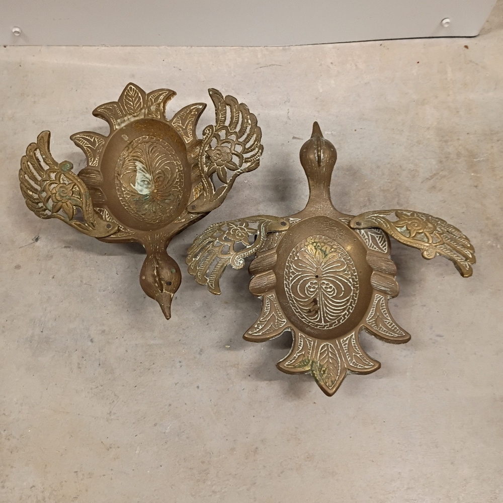 Pair Of Brass Ashtray Vintage Birds Moveable Wings.